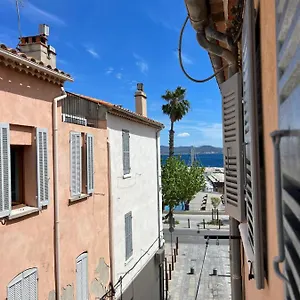 Climatise En Bord De La Ciotat